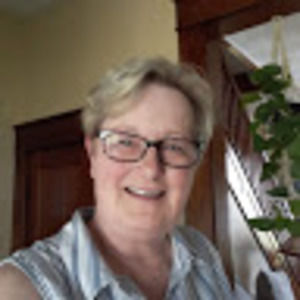 Meet your Posher, Lea